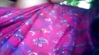 DESI GIRL BOOBS SUCK LEAKED