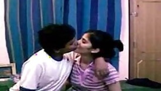 Mumbai teen college girl passionate foreplay with bf at home