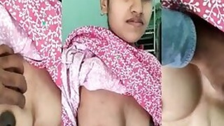 Dehati Bhabi milking by Devar in kitchen video MMS