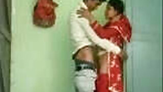 Desi lovers at home Secretly fucking Hot