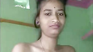 Desi nri girl gets naked in front of a guy