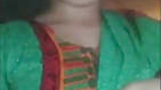 Desi bhabhi shows naked vida