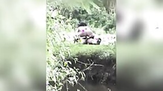Indian couple caught having sex in the jungle, desi xxx mms