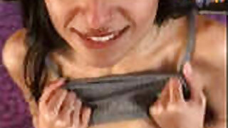 DESI GIRL SHOWS OFF HER PERKY TITS
