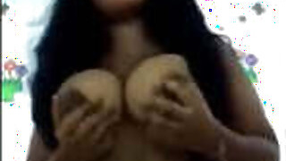 Milk truck girl from Sri Lanka shows her tits vdo