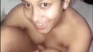 Desi Beautiful and Sexy Hot Naked Teenage Girl Captured