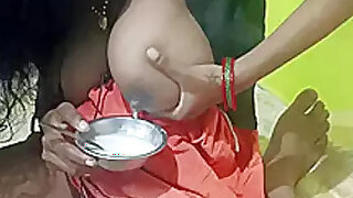 Sapna Didi No Dhud Nikal Diya Milk Show