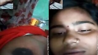 Desi Budi Shows Her Boobs To Lover On Video Call Part 1