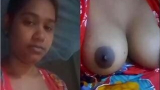 Desi Girl Shows Her Boobs Pussy Part 2