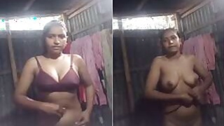 Desi Girl Shows Her Tits and Pussy to Lover Part 2